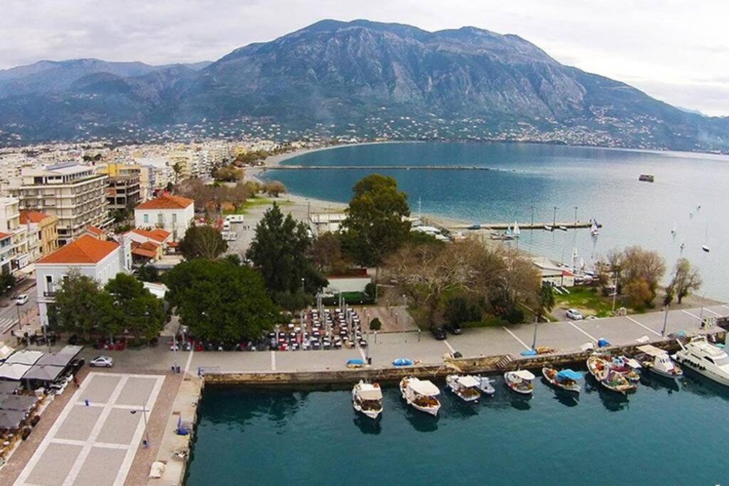 Apartmán Stylish River Flat, Near The Center And The Beach Kalamata Exteriér fotografie